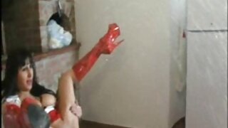 Interracial lésbica improvisada transando em um pikeun estacionado